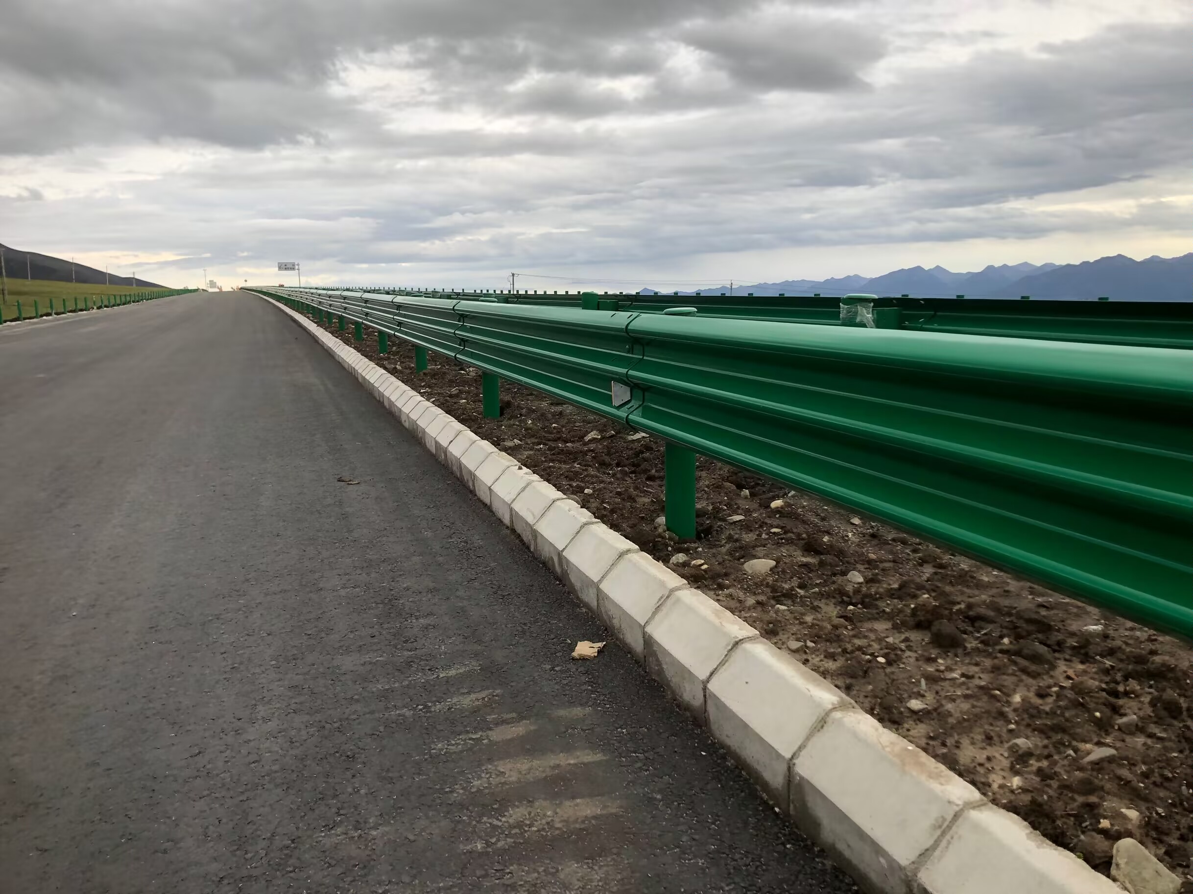 巴彦县乡村公路波形护栏双波波形护栏 - 推荐